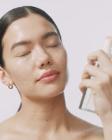 DERMAPORE+ PREP MIST - Video of model spraying DERMAPORE+ Prep Mist on her face